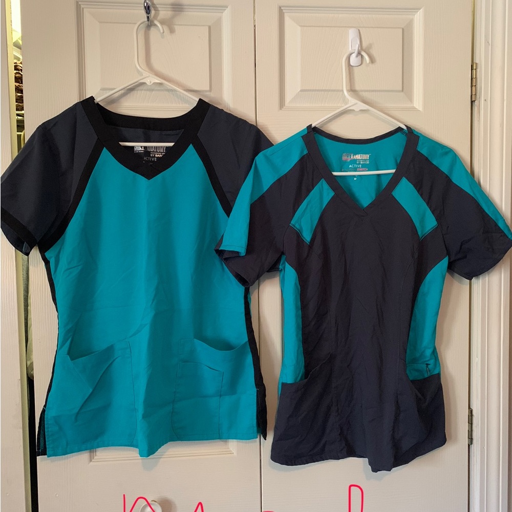 7 sets of scrubs greys anatomy